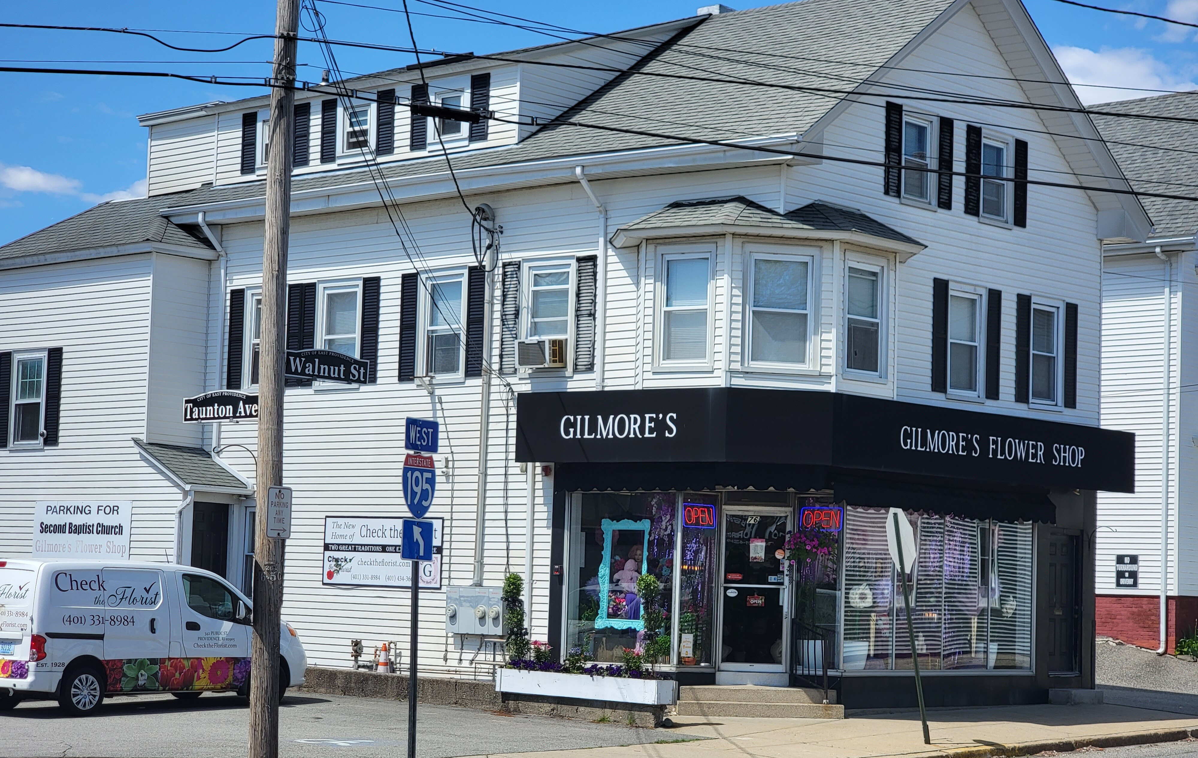 Taunton Ave